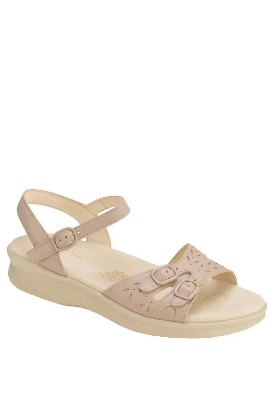 Duo Quarter Snap Sandal - Slim In Natural