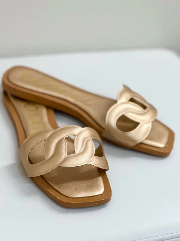 Halle Sandal In Champagne