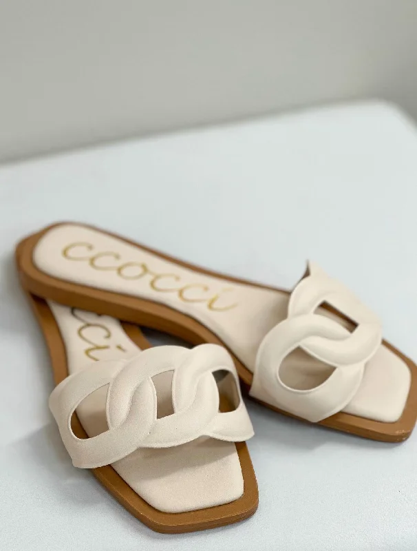 Halle Sandal In Cream