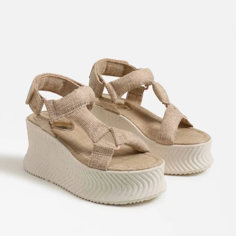 Venus Platform Sandal In Sand Dune