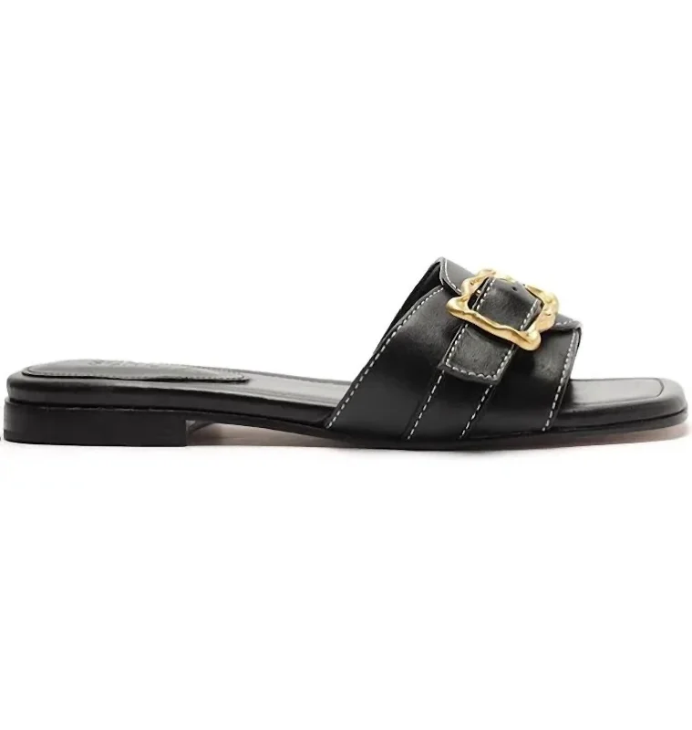 Wavy Flat Sandal In Black