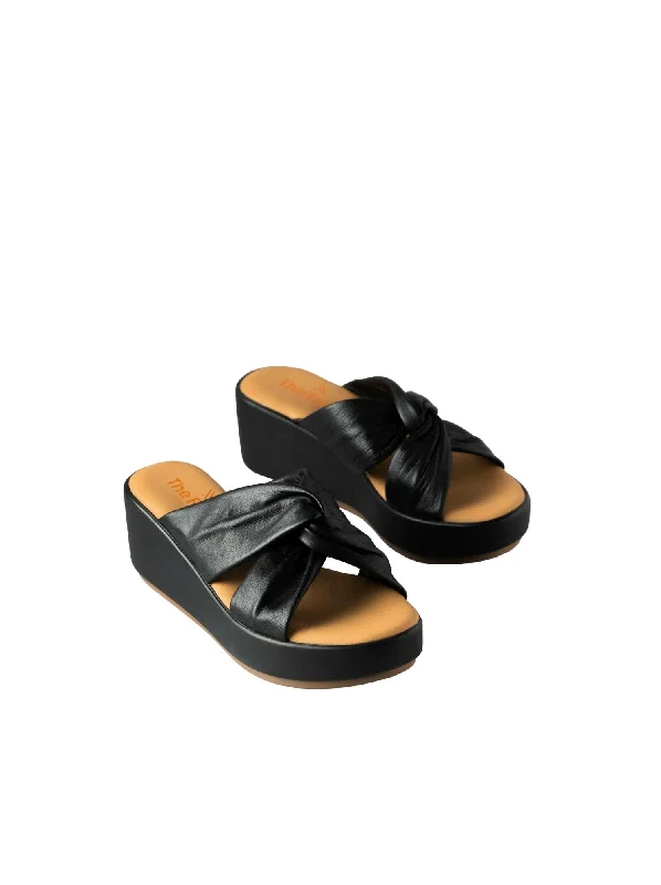 Women Theo Sandal In Black Leather