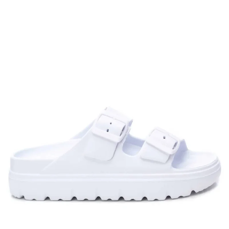 Women's Buckle Strap Sandal In White