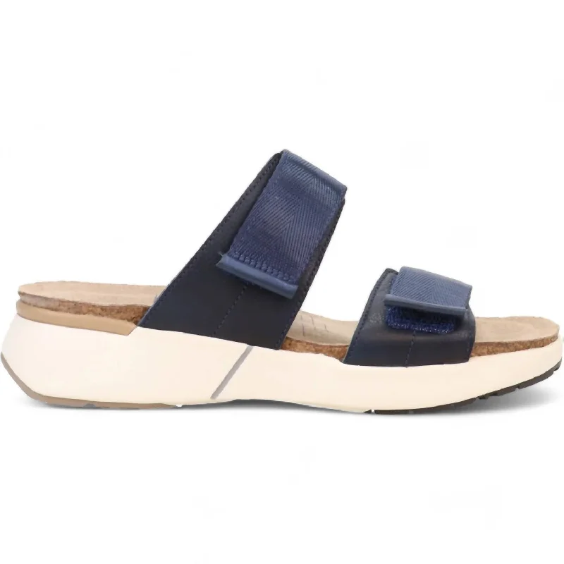 Women's Calliope Sandal In Navy