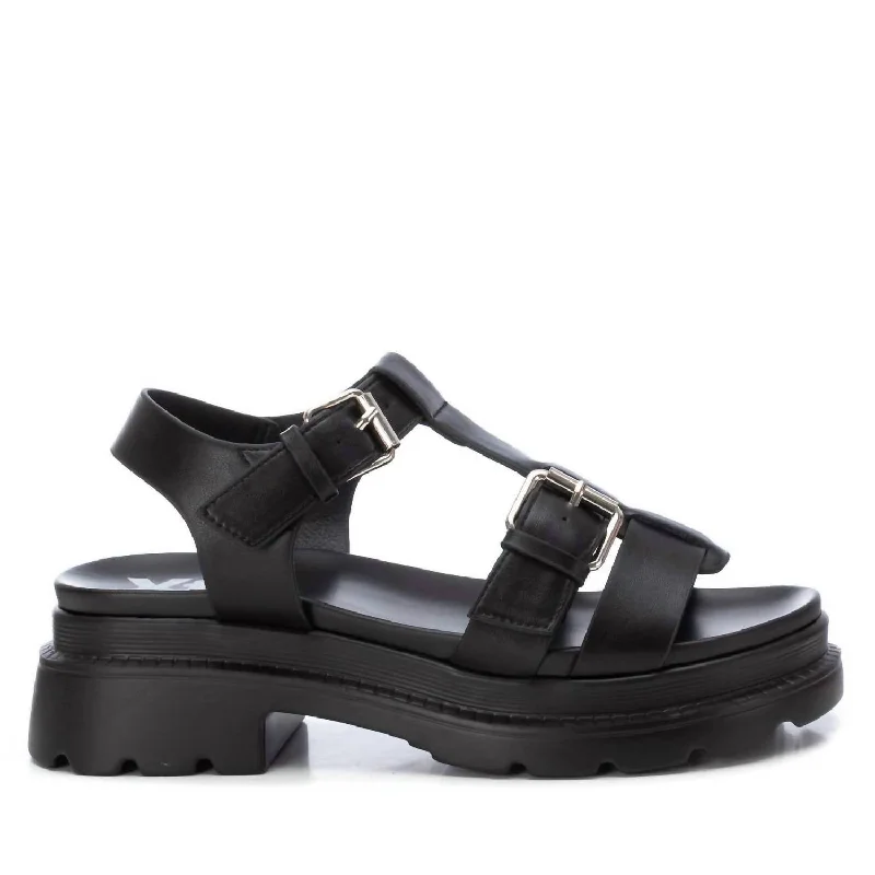 Women's Chunky Sandals In Black