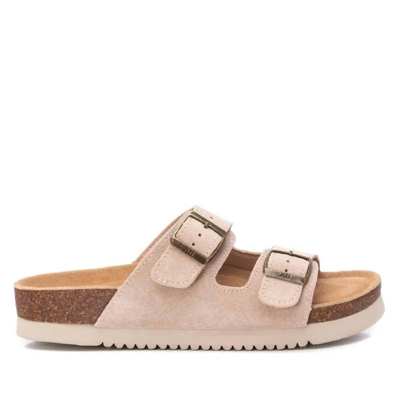 Women's Flat Sandals In Beige