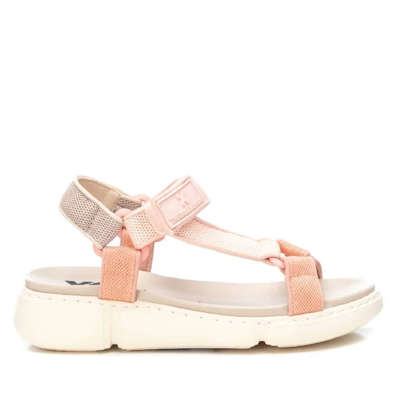 Women's Flat Sandals In Nude