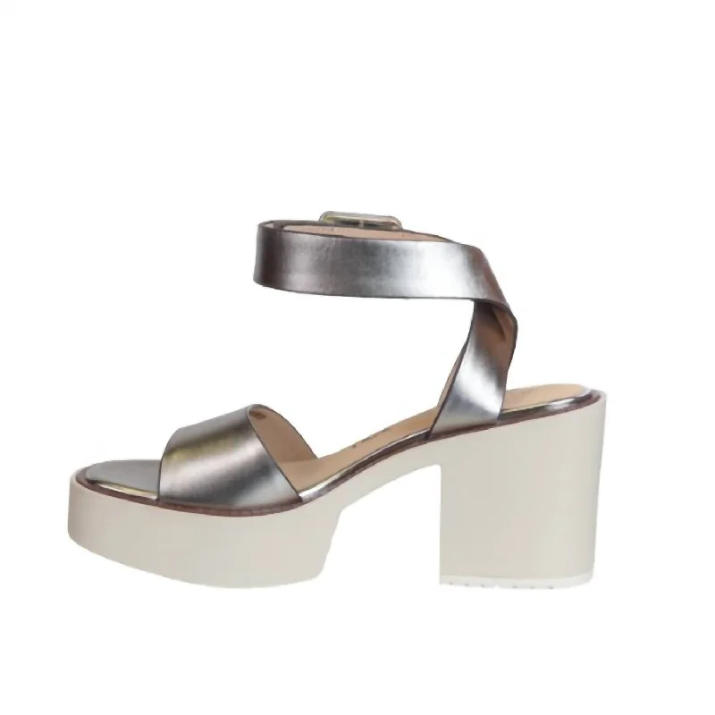 Women's Iconoclast Sandal In Grey