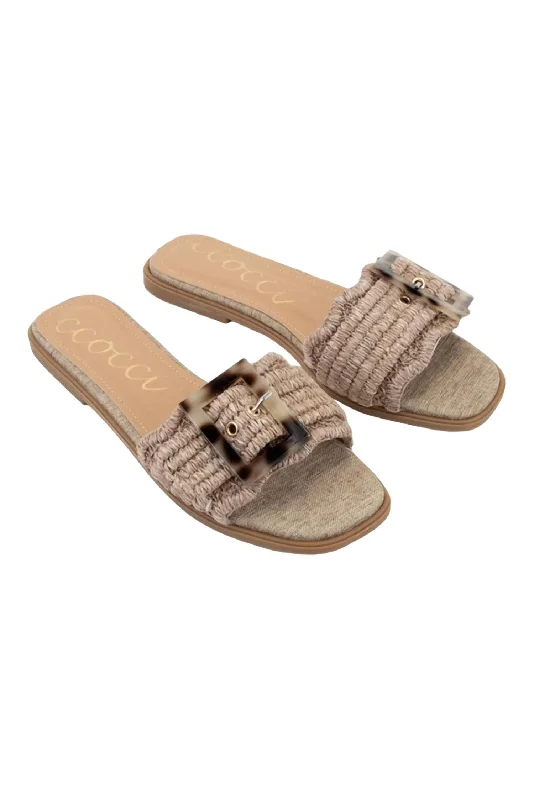 Women's Leslie Tortoise Buckle Sandal In Taupe