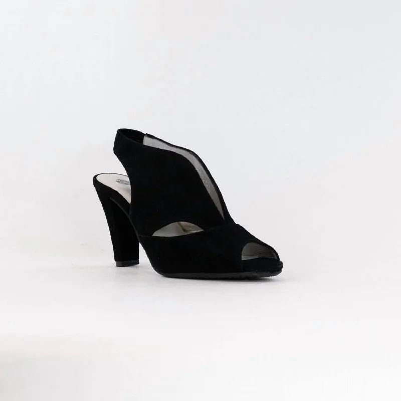 Women's Peru Sandal In Black