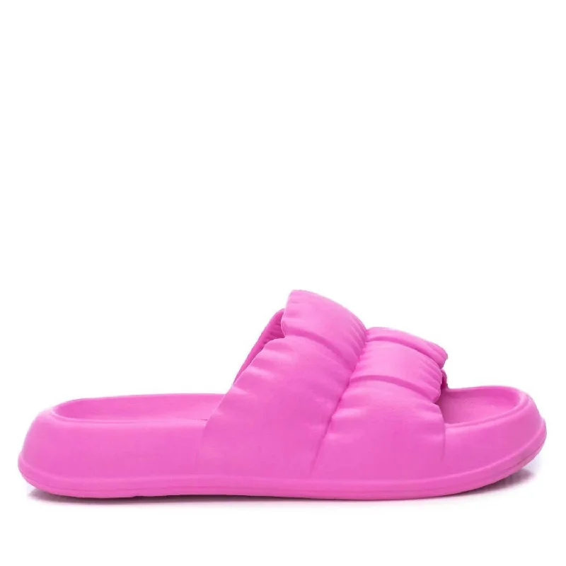 Women's Pool Slides Sandals In Bright Pink