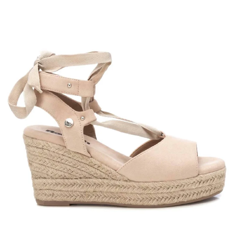 Women's Wedge Sandals In Beige