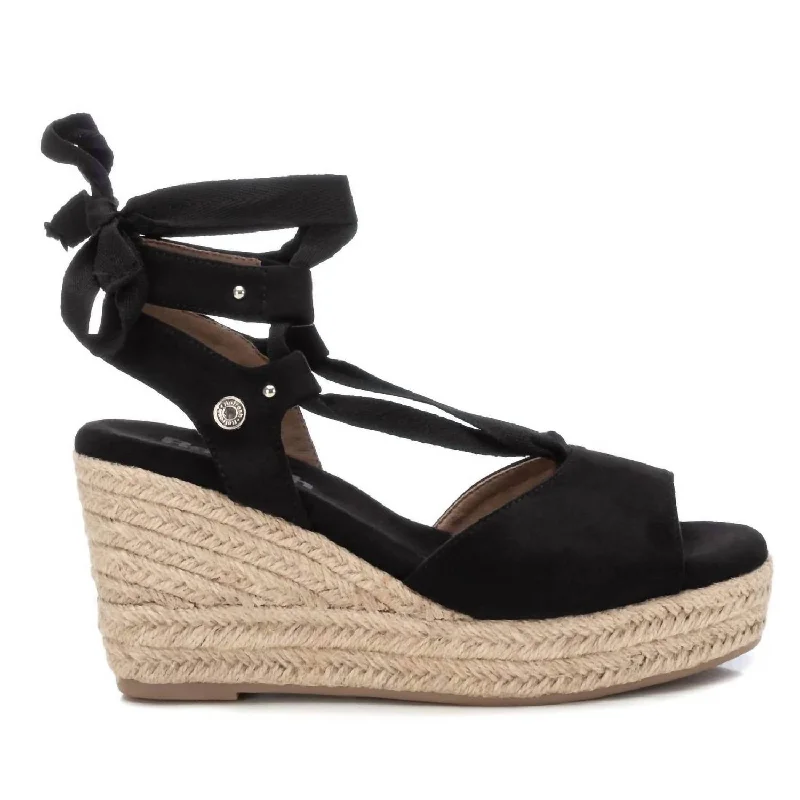 Women's Wedge Sandals In Black