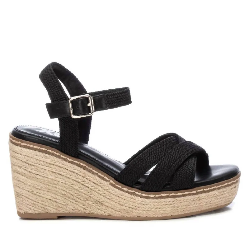 Women's Wedge Sandals In Black