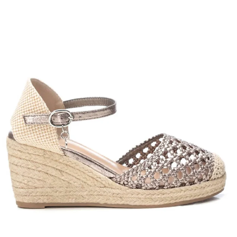 Women's Wedge Sandals In Plumb