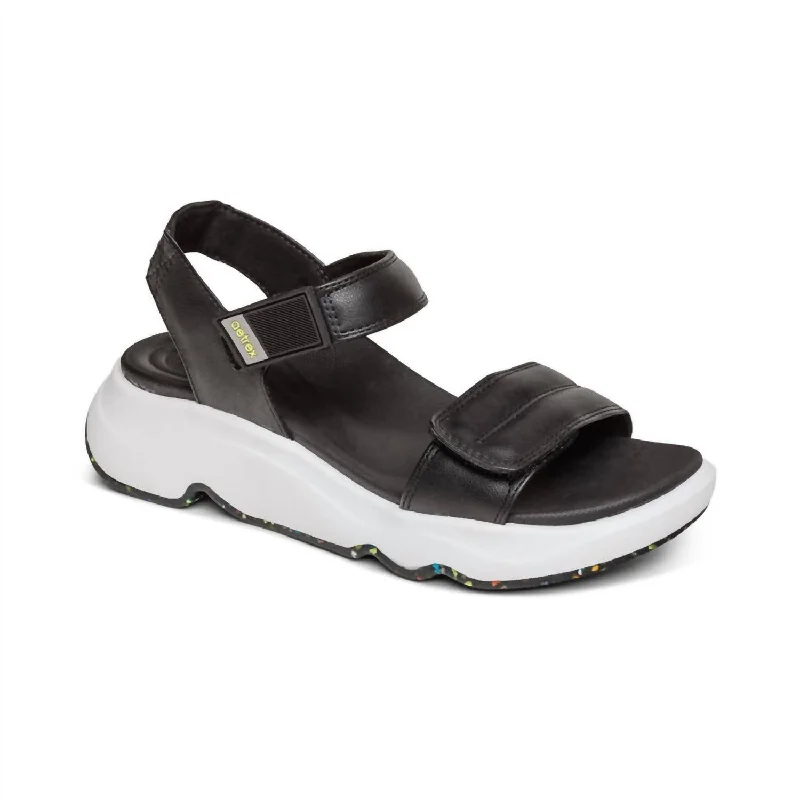 Women's Whit Sport Sandal In Black