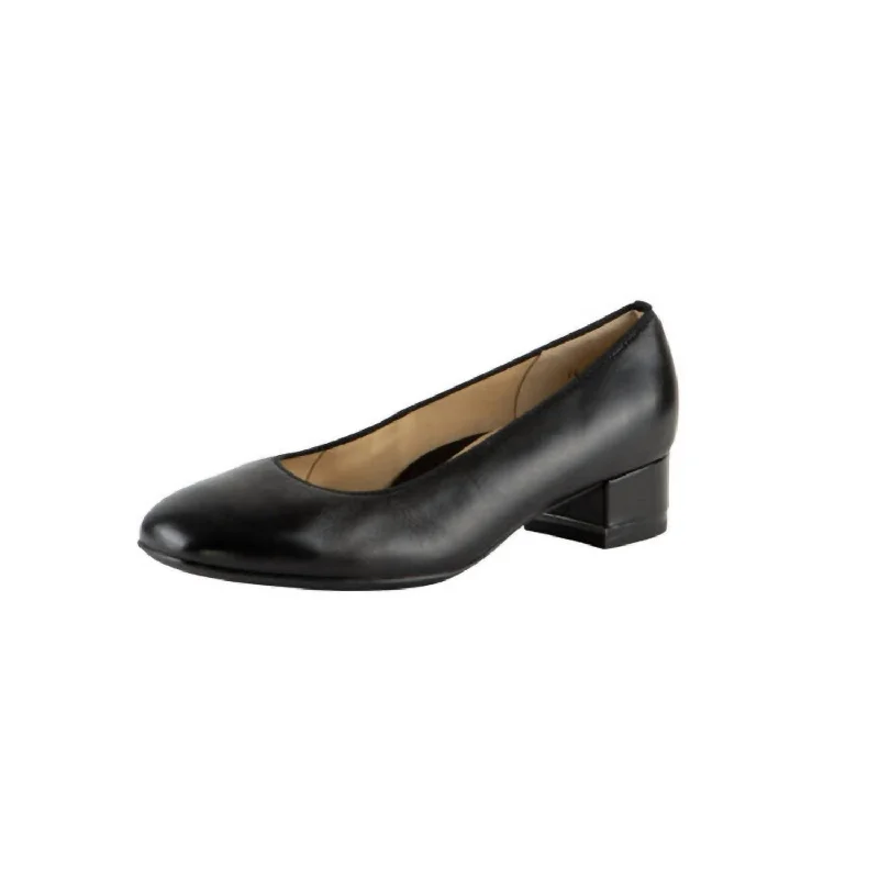 Gabrielle Pump Heel In Black