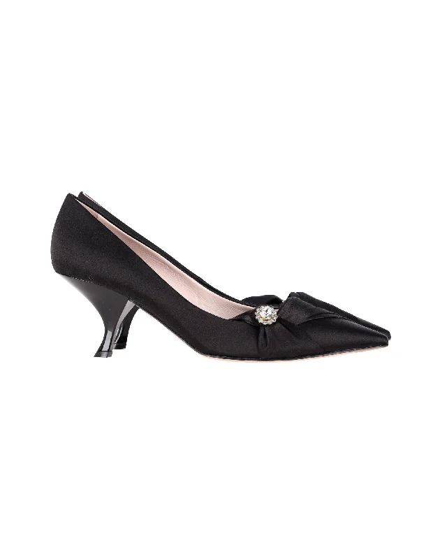 Roger Vivier Lavallière Crystal Embellished Pumps in Black Satin